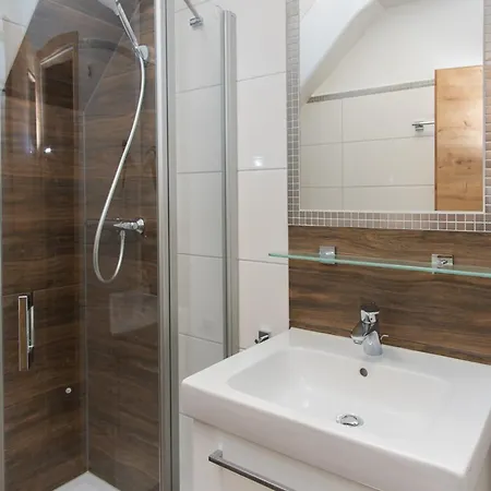 Tyr - Odins Blick 5 - Grosser Balkon, Privatstrand, Sauna Apartment *