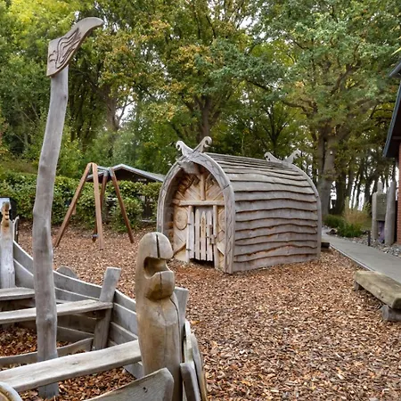 Tyr - Odins Blick 5 - Grosser Balkon, Privatstrand, Sauna Lägenhet *